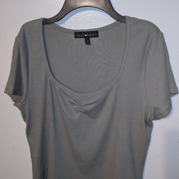 Bundle Of 3 Crop Tops Sz Large - Picture 6 of 16